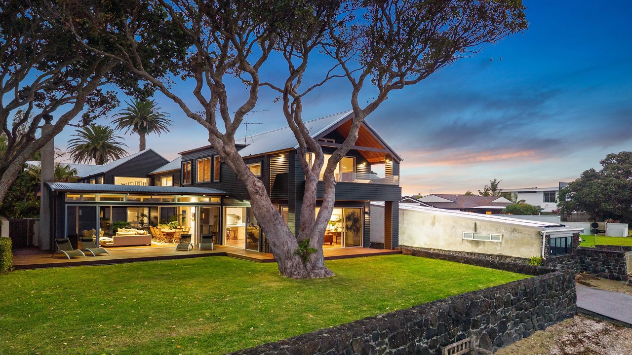 8 Musick Point Road, Bucklands Beach, Auckland