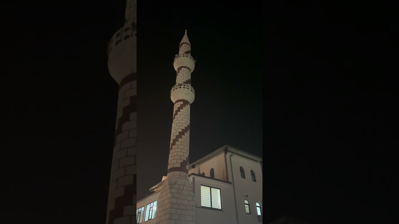 YATSI  EZANI OKUYAN : MUSTAFA ŞEN YEŞİLKENT FATİH AHMET CAMİİ MÜEZZİN KAYYIMI