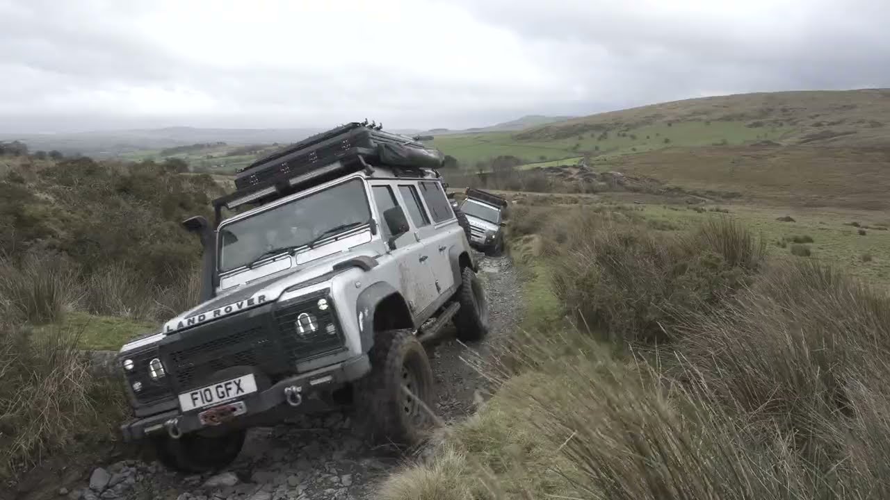 Welsh Greenlane with plenty of wheel lifts | Stunning scenery |Out with a group of 4x4 enthusiasts