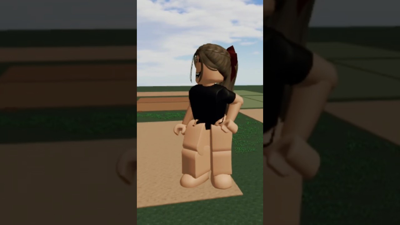 Giantess Belle #flatten #giantgirl #roblox #city #stomp #town #walk #crush #giantwoman #giantess
