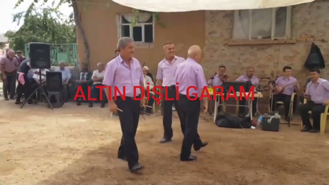 SAHNEDE DEVLEŞENLER: BOZKIR YAZDAMI EKİBİ SAHNEDE ÇOŞTURUYOR.