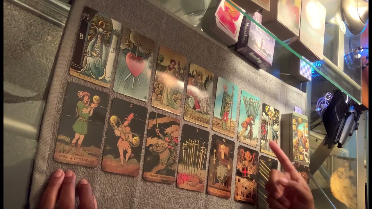Scorpio ♏️ (Therapy) - This has to be the most educational and insightful reading I’ve ever done! |