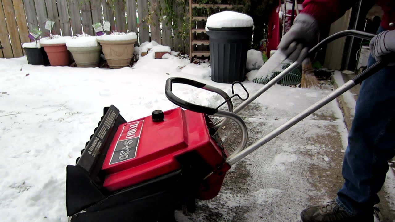 First snow of the season | Toro S620 Blowing Snow |