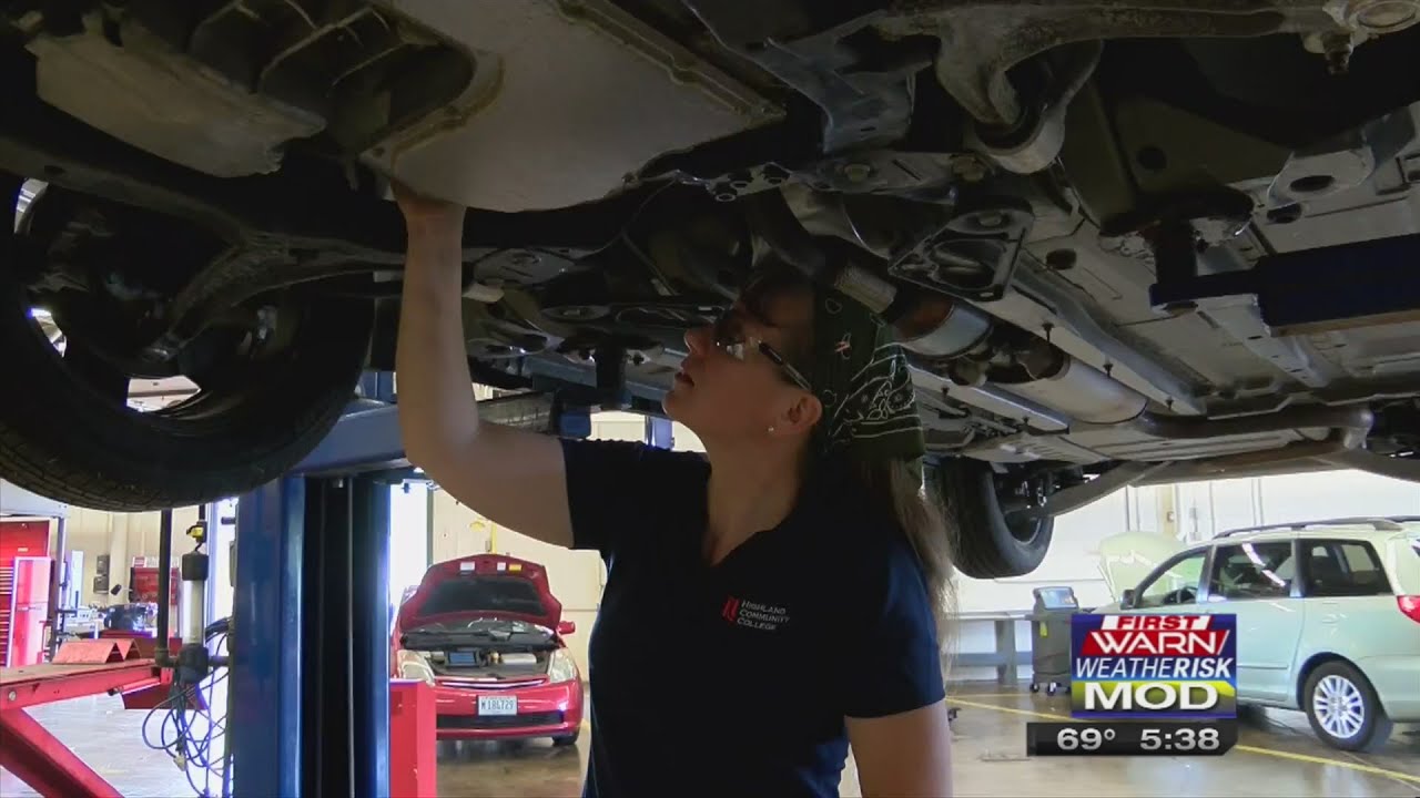Female Auto Mechanic Hopes to Inspire Next Generation of Workers