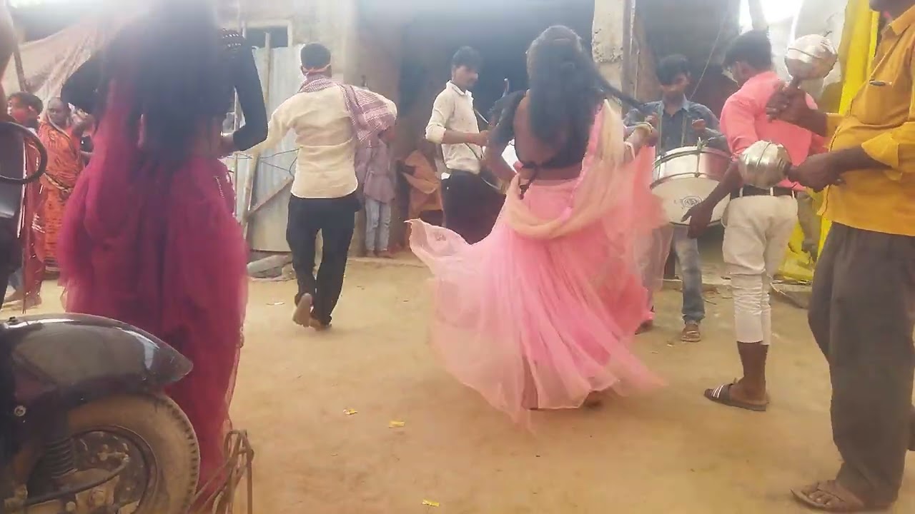 ब्रास बैंड पार्टी || band baaja || dance video