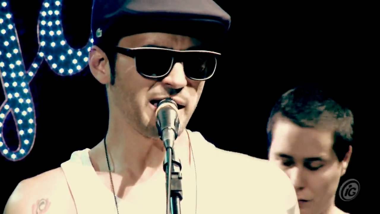 Maquinado toca a música 'Pode dormir' no Canja do iG