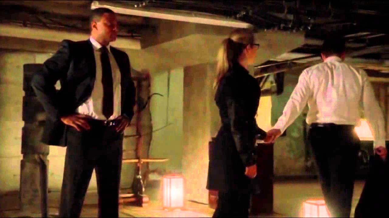 Oliver and Felicity- Wrecking Ball