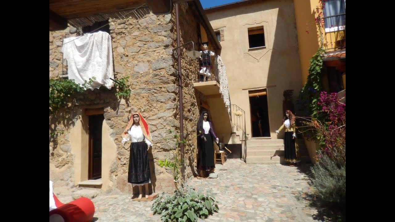 BARI SARDO CORTES APERTAS
