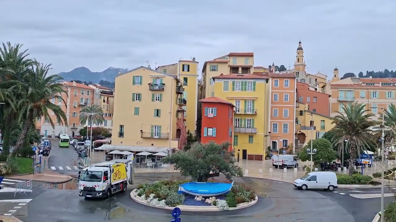 Menton é uma joia na Riviera Francesa, fronteira com a Itália, conhecida como a 