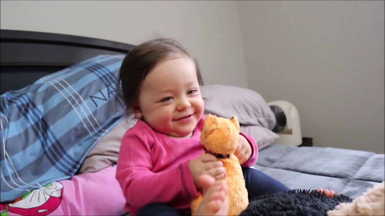 JAde Sky 148 ll Jade YÊu Giỡn Với Chú Mèo Lucky Cưng Không Chịu Nổi