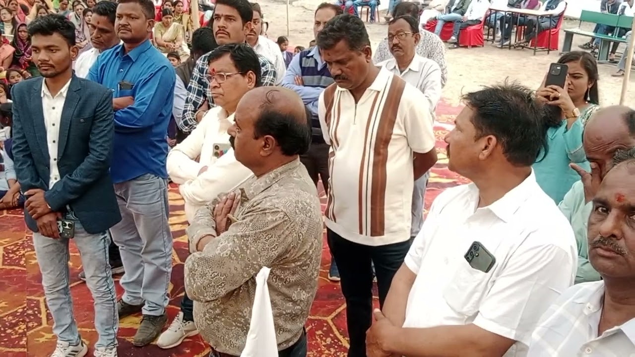 आदरणीय संकुल प्राचार्य भुमका,बसंत विश्वकर्मा सर जी की भाव पूर्ण विदाई समारोह