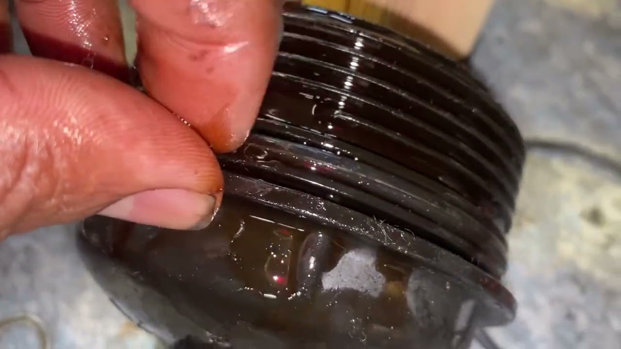 VW Touareg VR6 oil change.