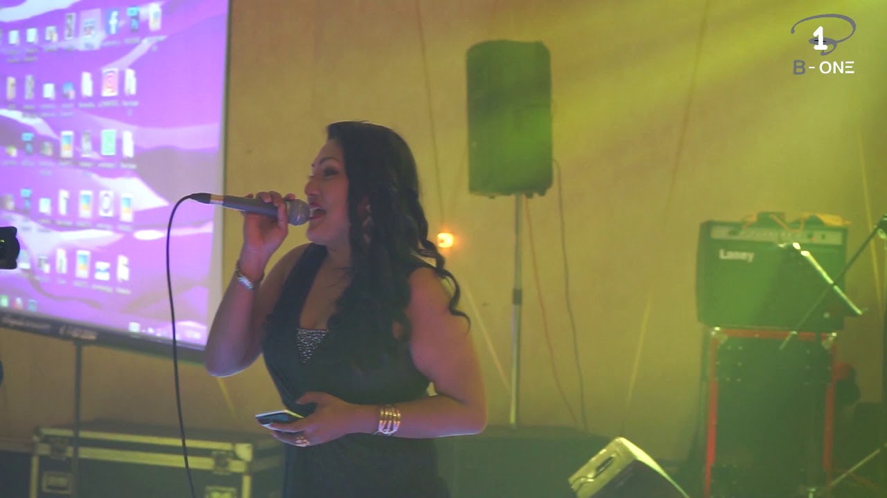 පහන් නොවන රැයක ( Pahan Novana Rayaka ) Live performance by@Bonebandsl 