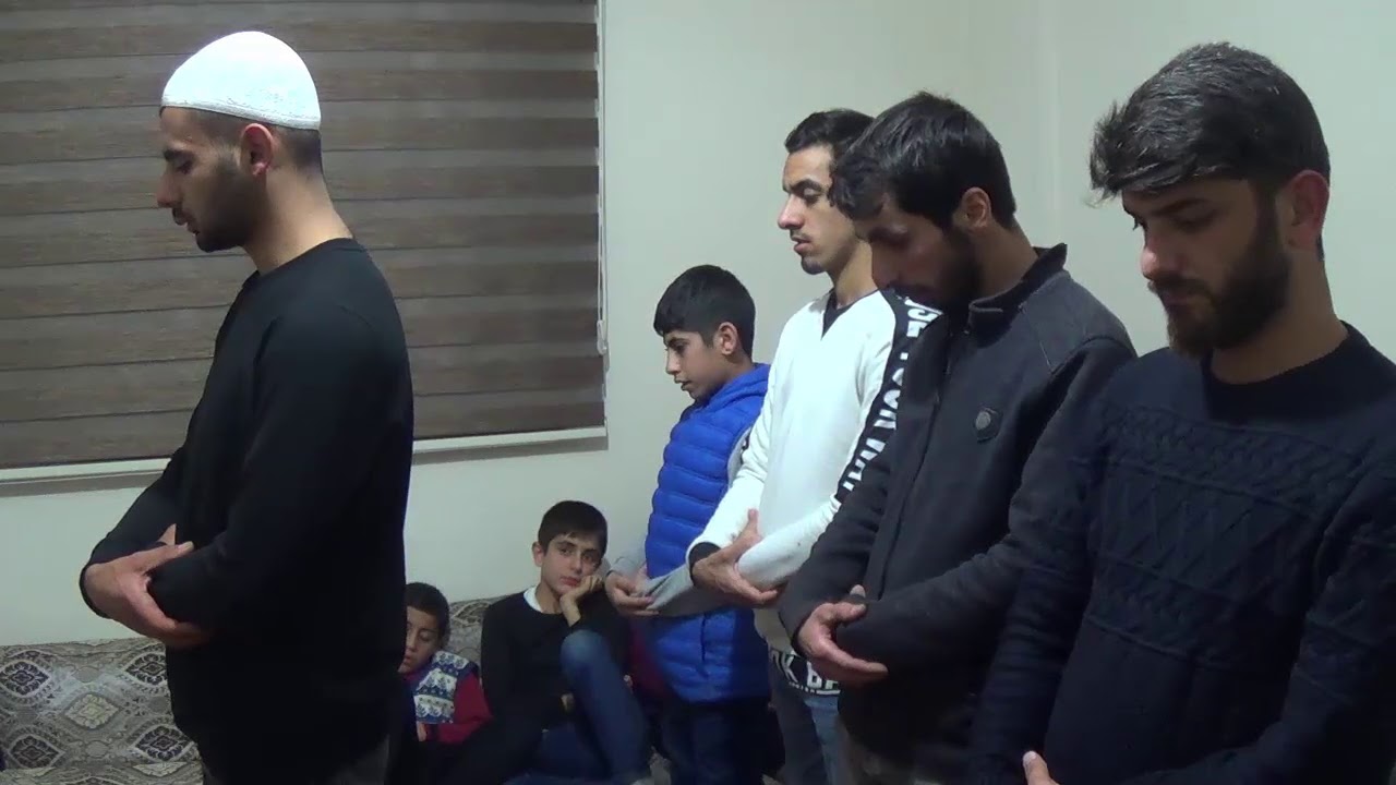 CEMAATLE NAMAZ NASIL KILINIR? ŞAFİİ VE HANEFİ MEZHEBİNDE CEMAATLE NAMAZ NASIL KILINIR? | HASAN DEMİR