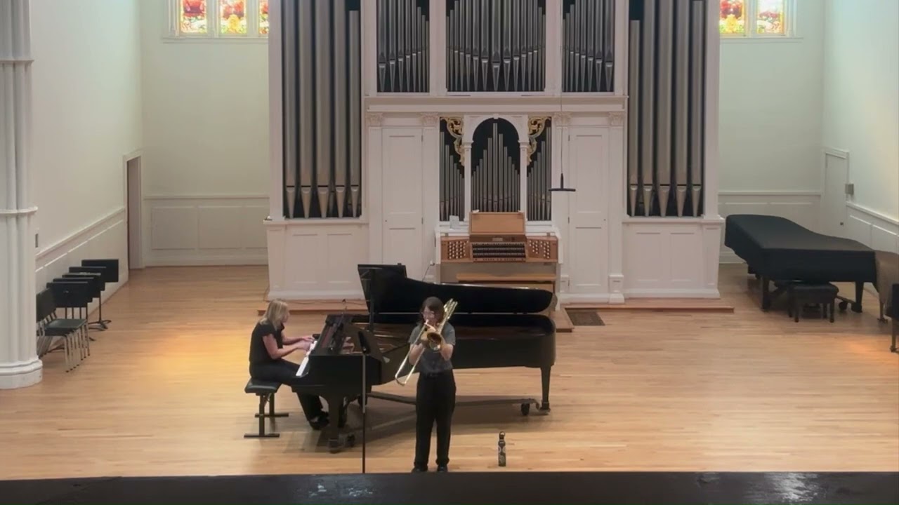 Concerto for tuba or bass trombone, I. Allegro con moto - Ewazen