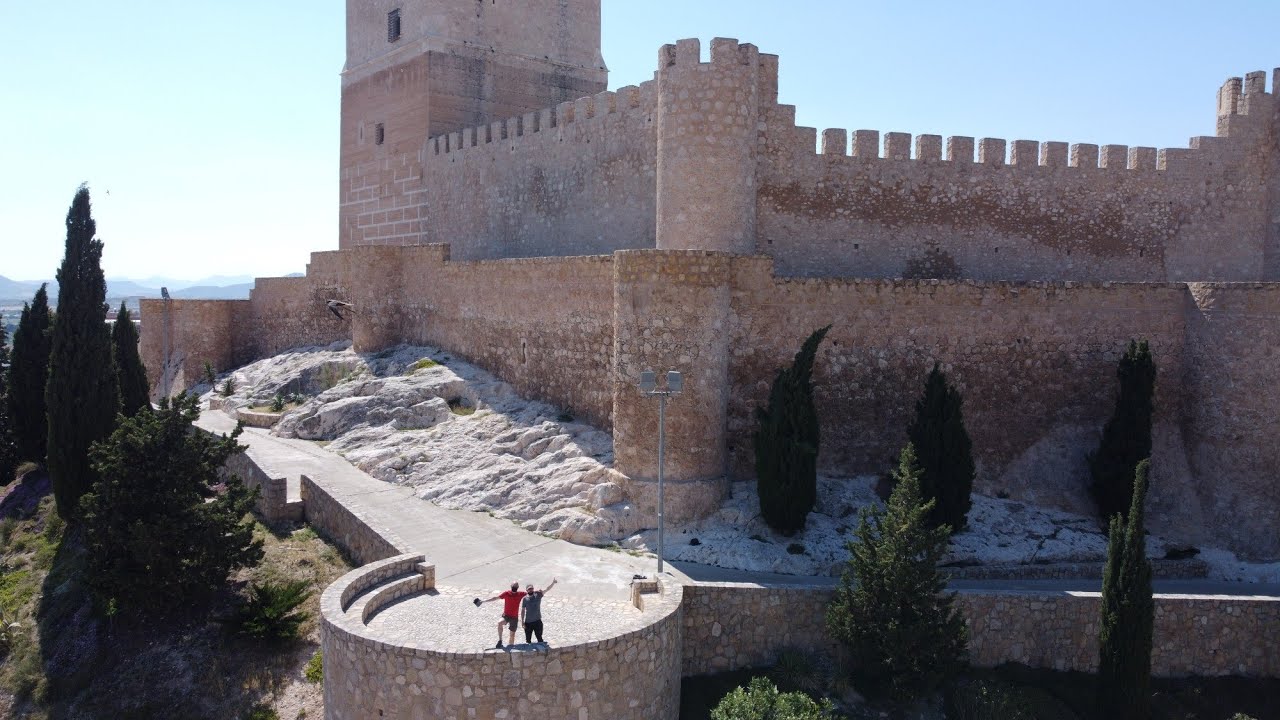 Via Ferrata K2 Castillo de Salvatierra (Villena, Alicante)