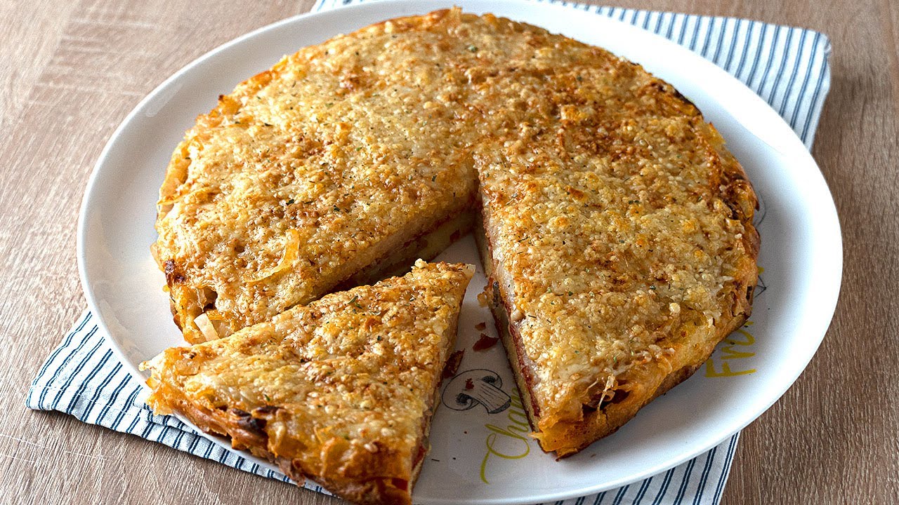 &iexcl;Ni pizza ni empanada! Deliciosa cena con lo que tienes a mano. Muy f&aacute;cil