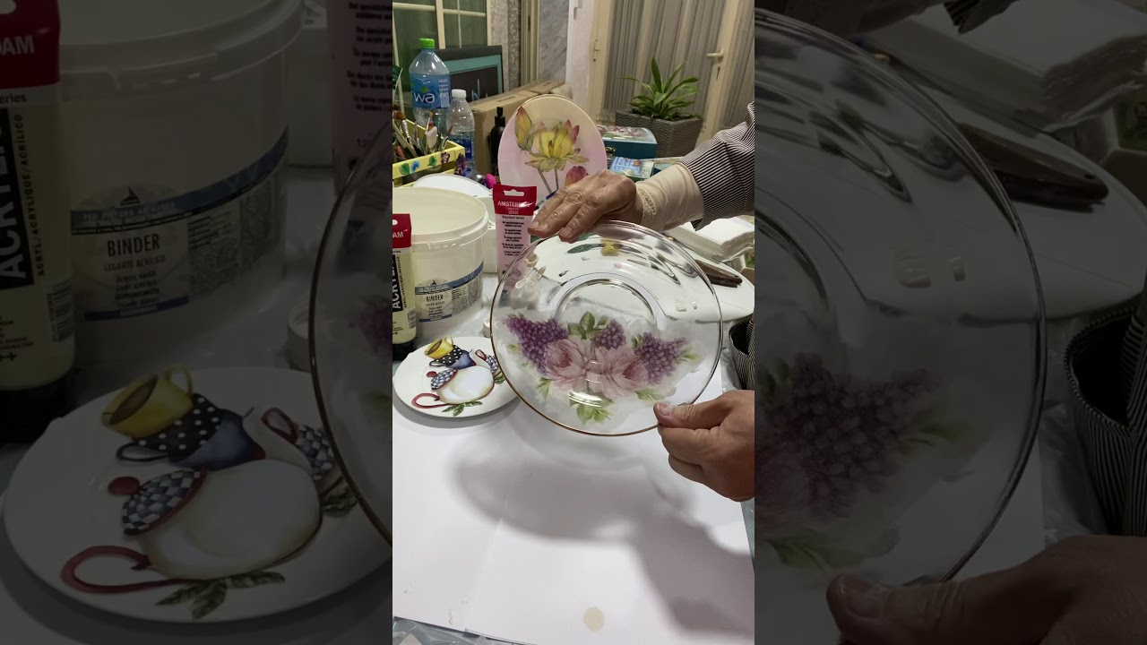 ديكوباج علي صحن زجاج شفاف