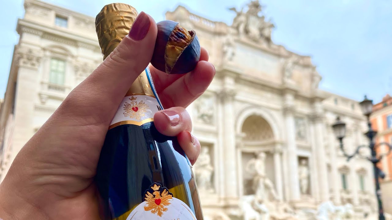 FONTANA DI TREVI - A FONTE MAIS FAMOSA DO MUNDO FICA EM ROMA