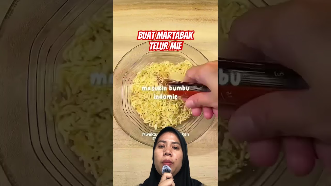 Buat martabak mie telur #indomie #resepharian #food #penyedap @Fathangamee