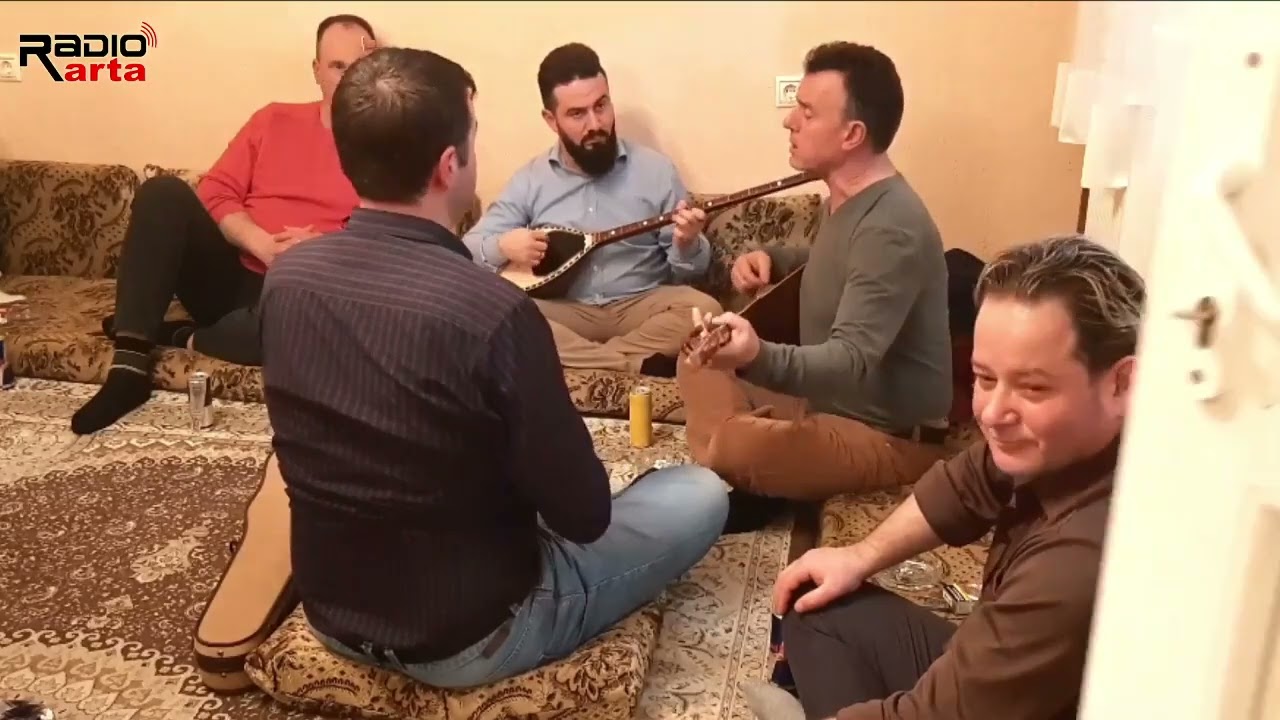 Elmi Agushi - Këng per Kumunistat