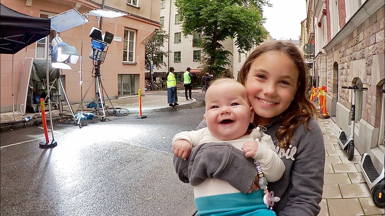 Hamnar i en filminspelning! Följ familjen från morgon till kväll VLOGG