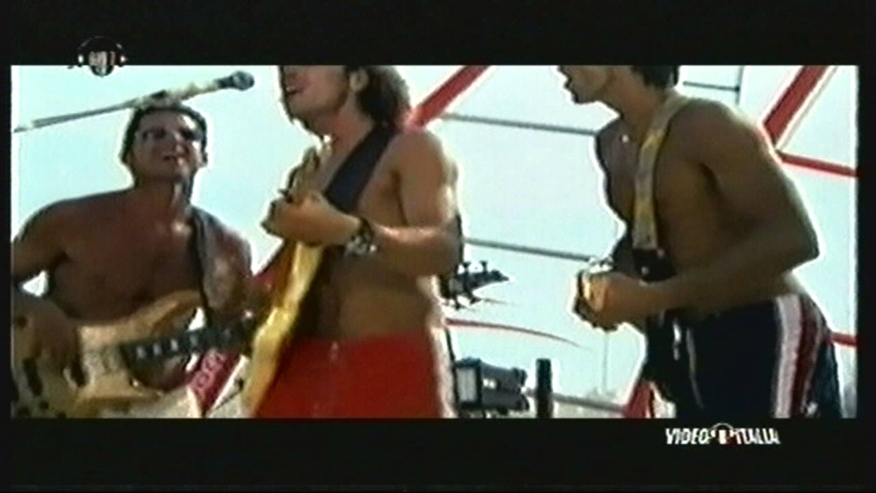 Edoardo Bennato - Ritorna l'estate (Video) - 2003.