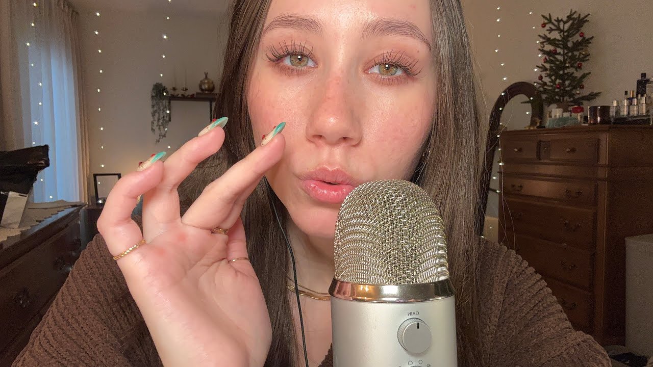 ASMR | dry mouth sounds, nail tapping, hand movements/visuals