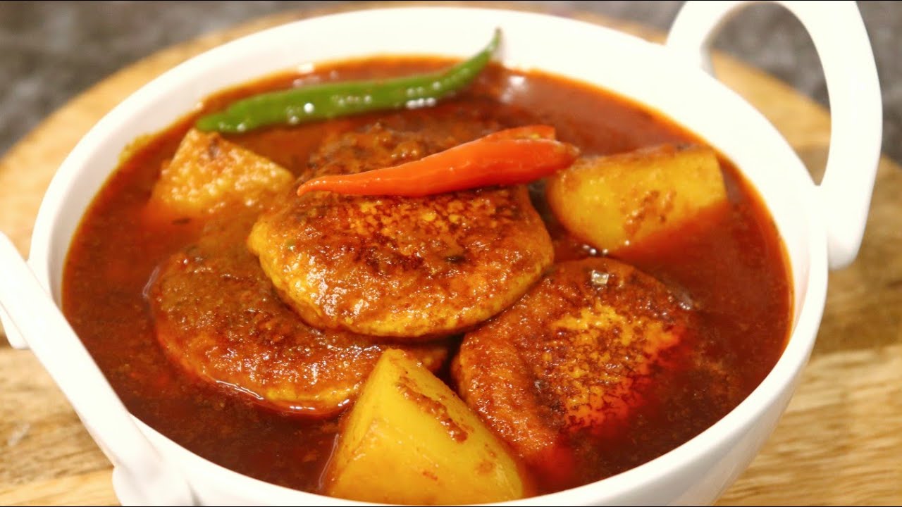 নিরামিষ রান্নার মধ্যে বাঙালিদের কাছে এটা অত্যন্ত পছন্দের একটি খাবার