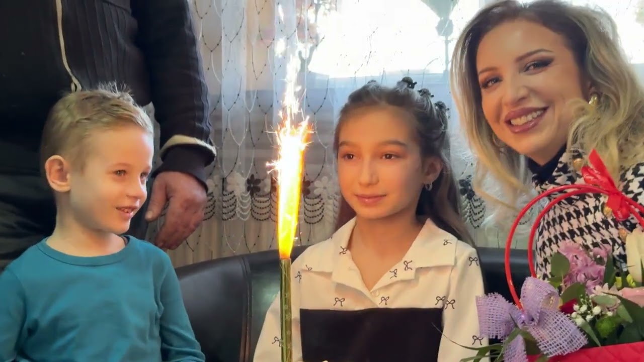 Chiar dacă sunt despărțiți, părinții o iubesc la fel ❤️🥹💐🥂🥰🎂
