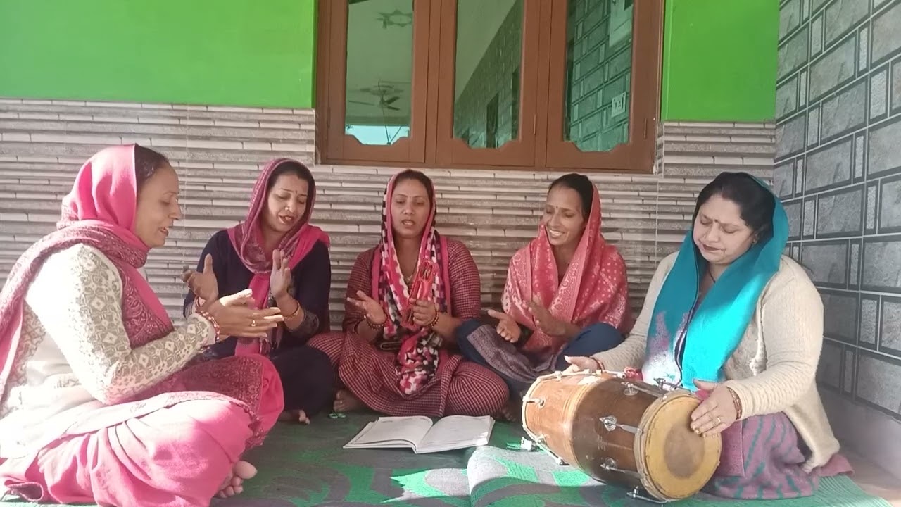 हरीयां डालियां‌ पत लैण हुलारे 