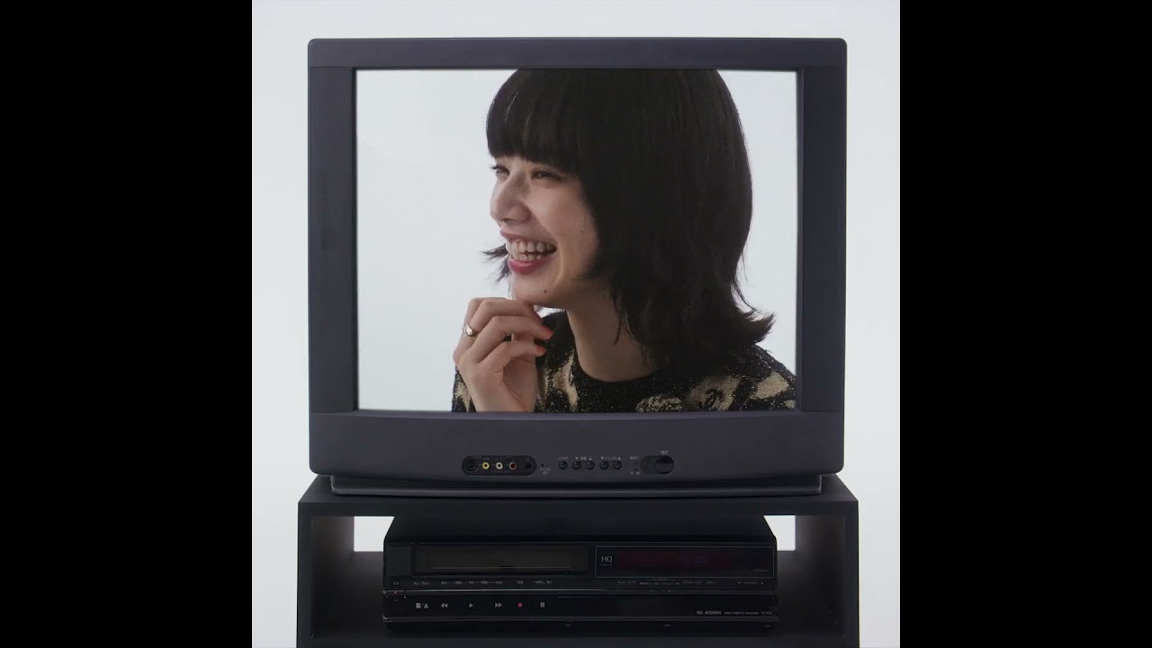 小松菜奈が「シャネル」のヒロインに。今振り返る、伝説の舞台裏｜ ELLE Japan