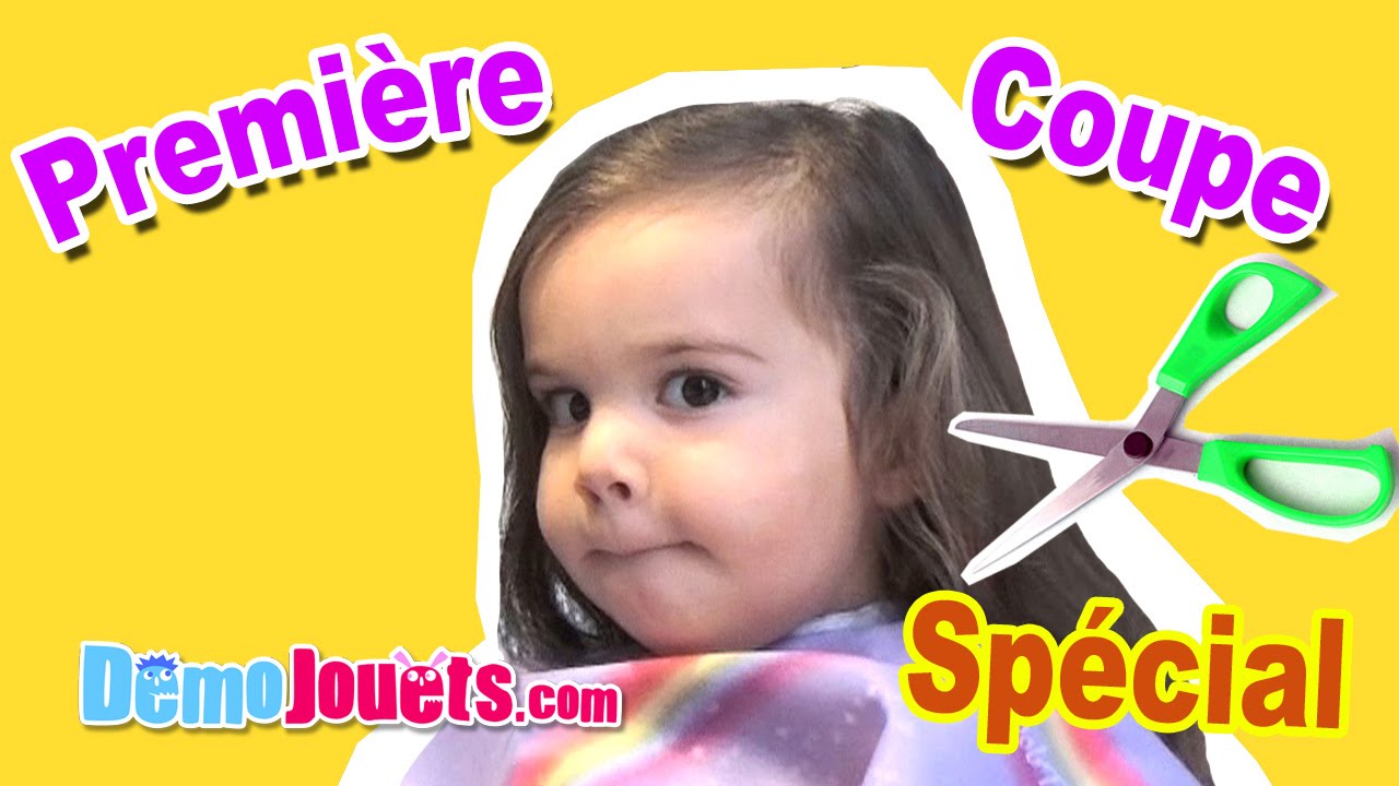 (VLOG) Premi&egrave;re coupe de cheveux d'Amantine Famille - D&eacute;mo Jouets