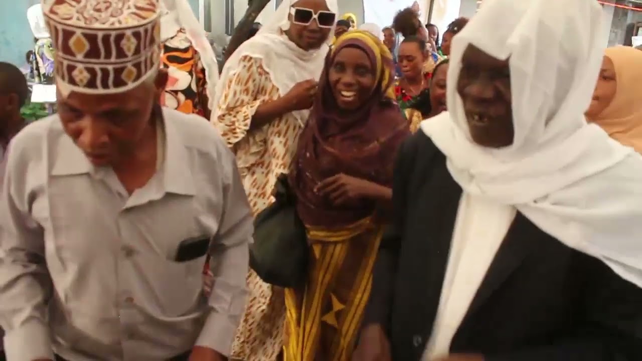 BABA SHUGHULI AONYESHA UHODARI