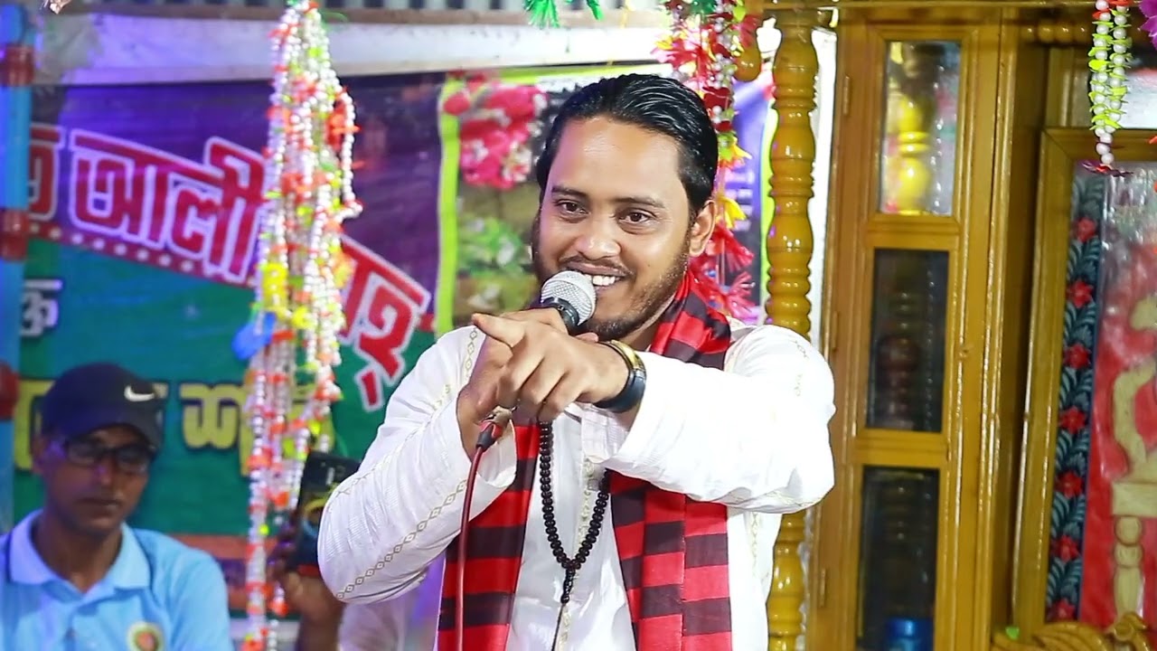 আবারো বিচ্ছেদ গানে মাঠ কাঁপালেন বিচ্ছেদের রাজা বাউল আমির সরকার