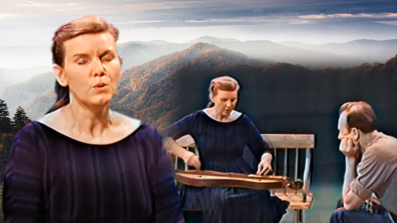 Jean Ritchie sings 