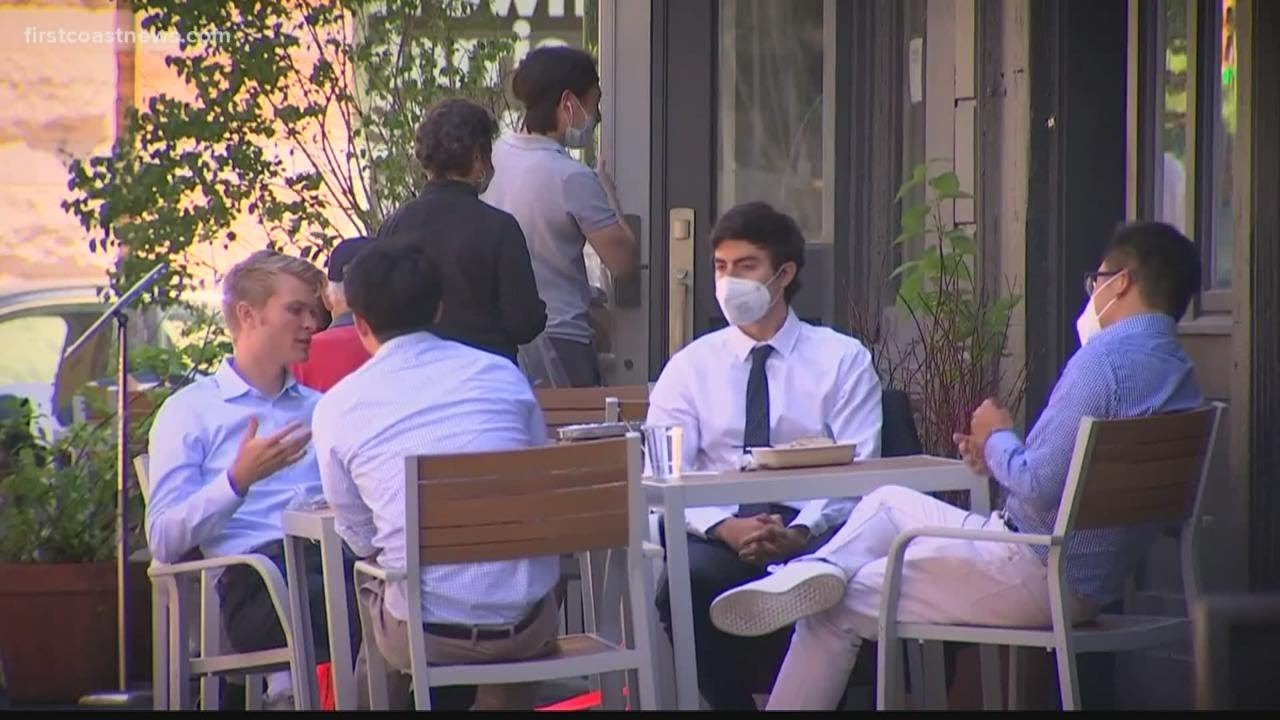 New CDC study connects COVID-19 cases to eating out at restaurants