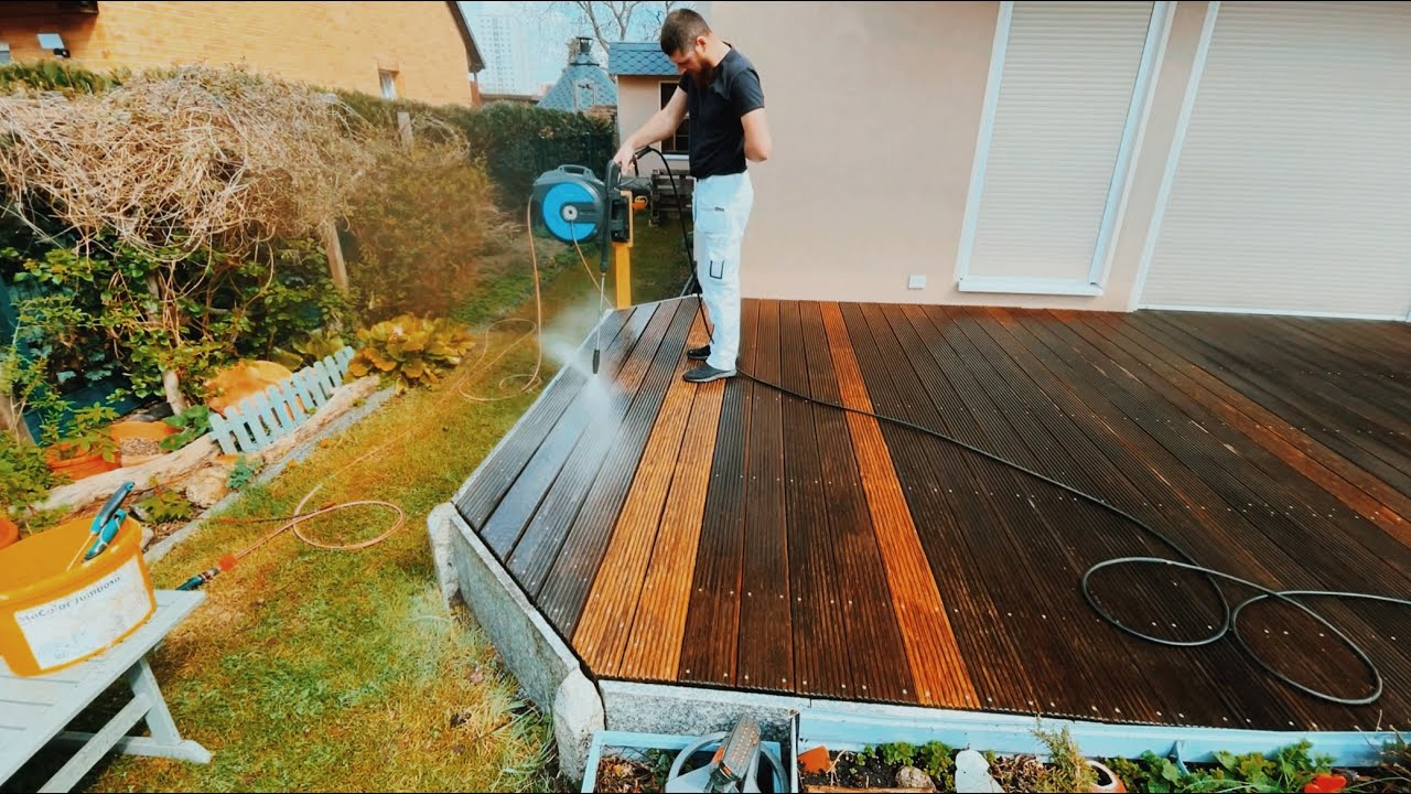 How to clean a wooden terrace? 