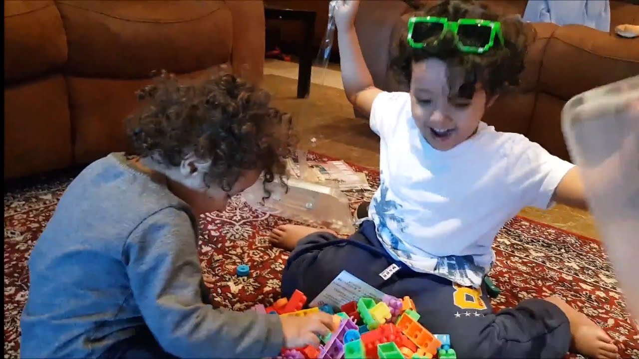 🔥إشترينا ألعاب جديده و آسر وسامر يرقصوا من الفرحة🔥