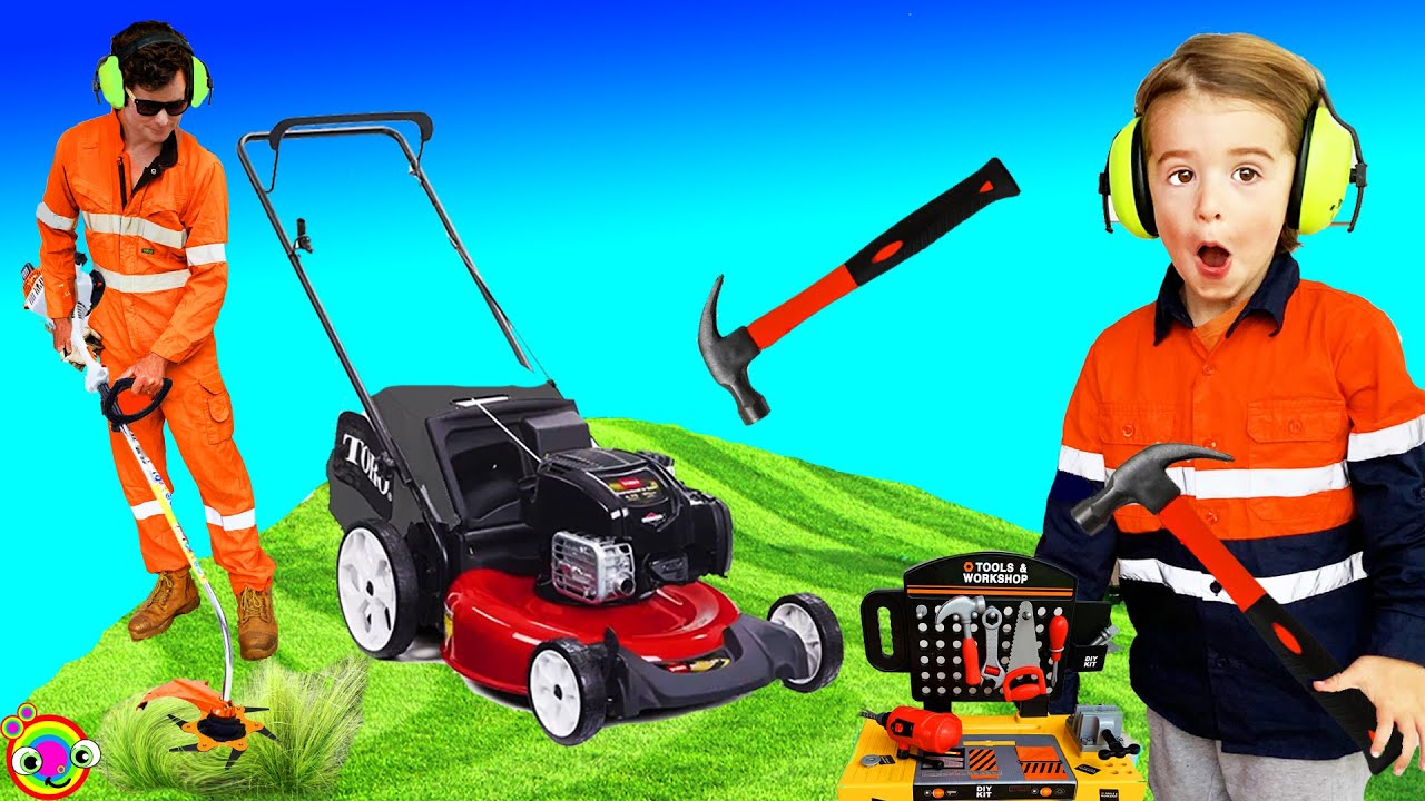 Lawn Mowers for kids | Yardwork BLiPPi Toys | min min playtime
