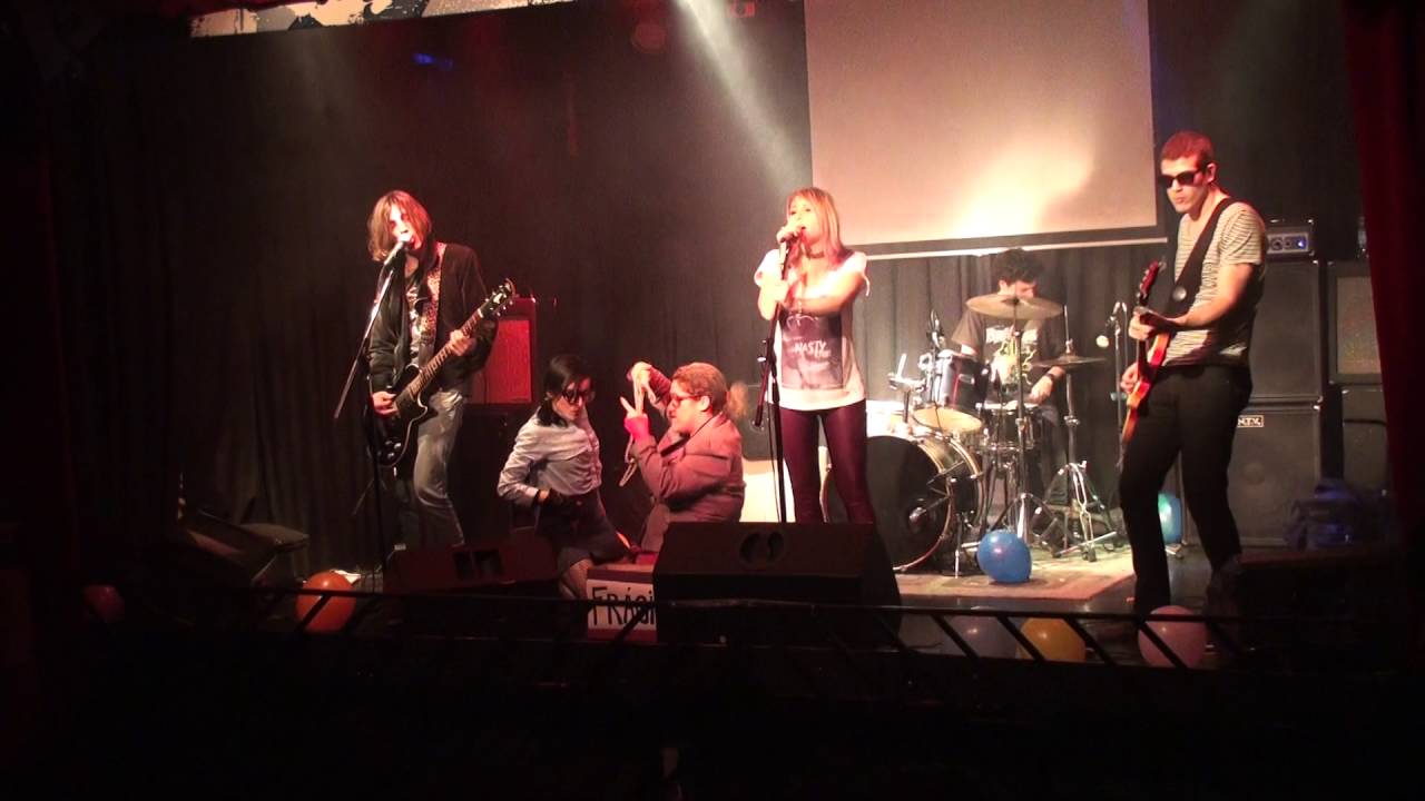 DDT - El Último Grito De La Moda + Obelisco Disco + Weekend (Full HD 1080p)