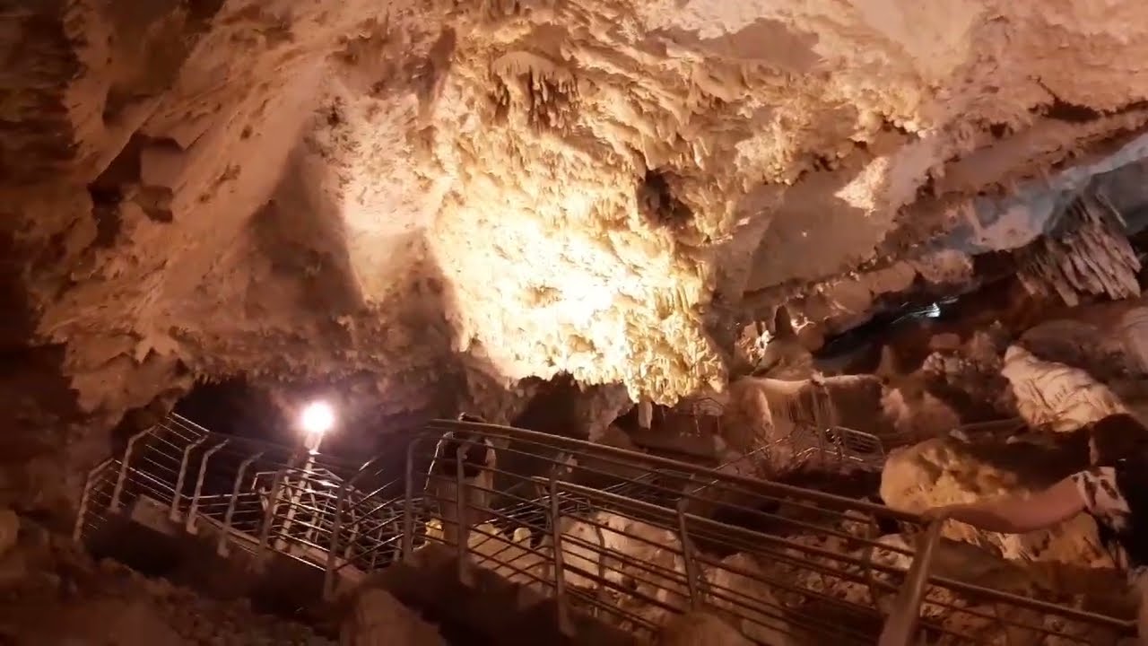 CAVE ANTIPAROS GREECE 🇬🇷 2022.Discover very created cave on top of the mountain.
