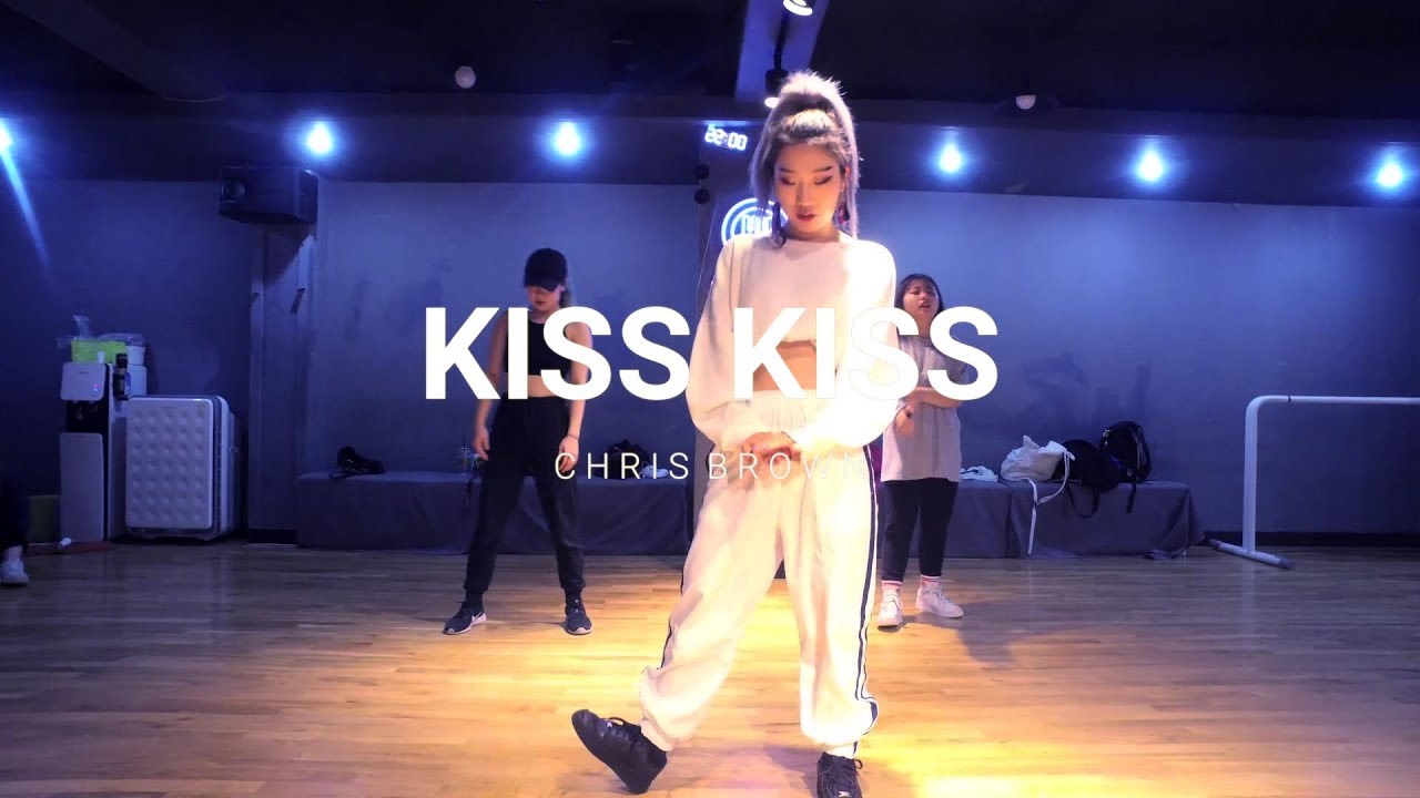 HY dance studio | Chris Brown - Kiss Kiss | Whatdowwari choreography