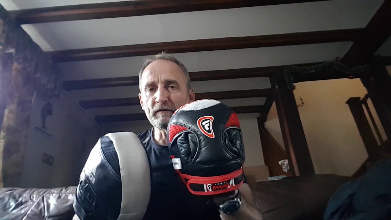 Air Focus Mitts pads review - Farabi vs Adidas
