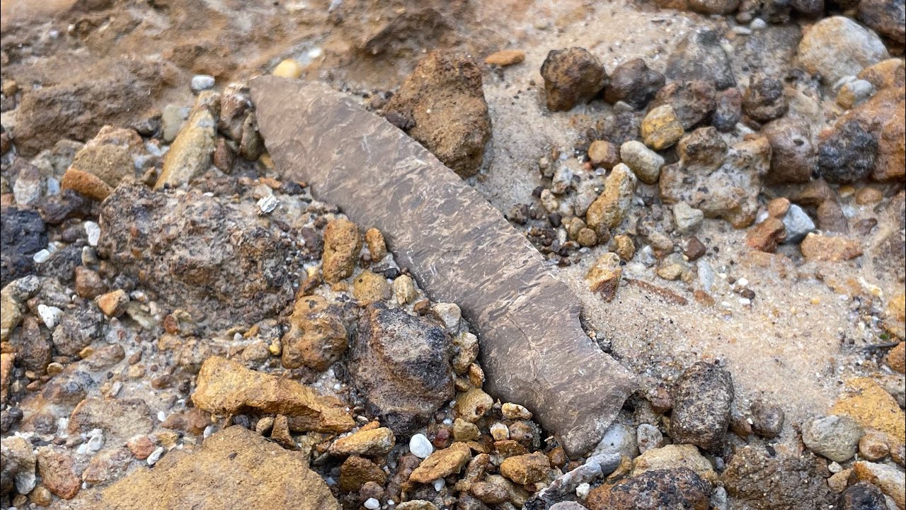 Bluegrass Benton BLADE in the Creek! Western Kentucky Arrowhead Hunting