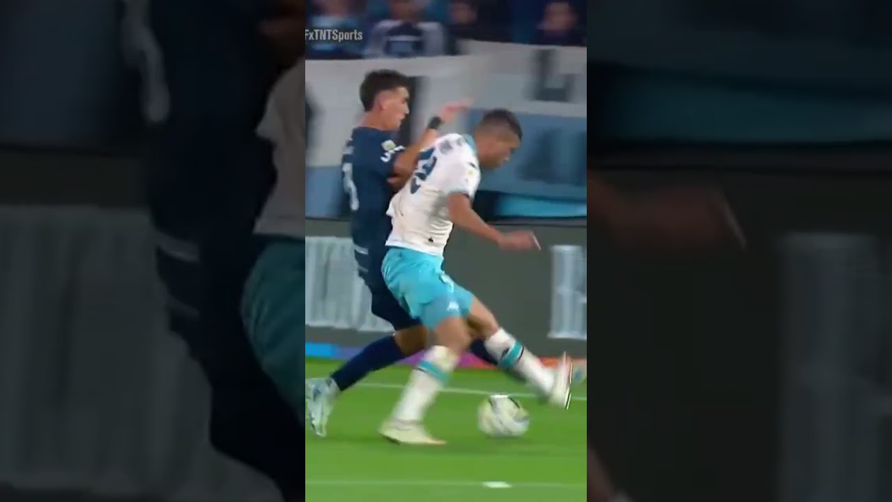 LLANTO Y DESCONSUELO DE EL&Iacute;AS TORRES - LA COMU DE #RACING CLUB