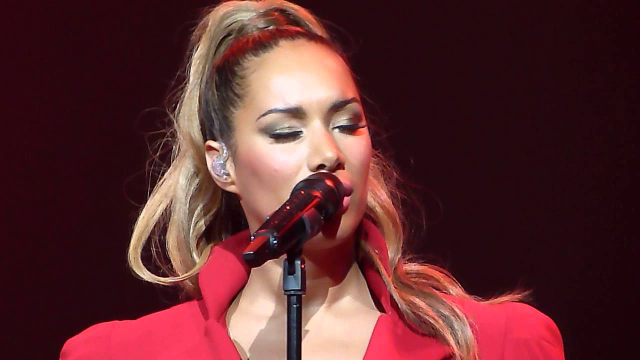 Leona Lewis 'A Moment Like This' live Nottingham Royal Concert Hall 30.04.13 HD