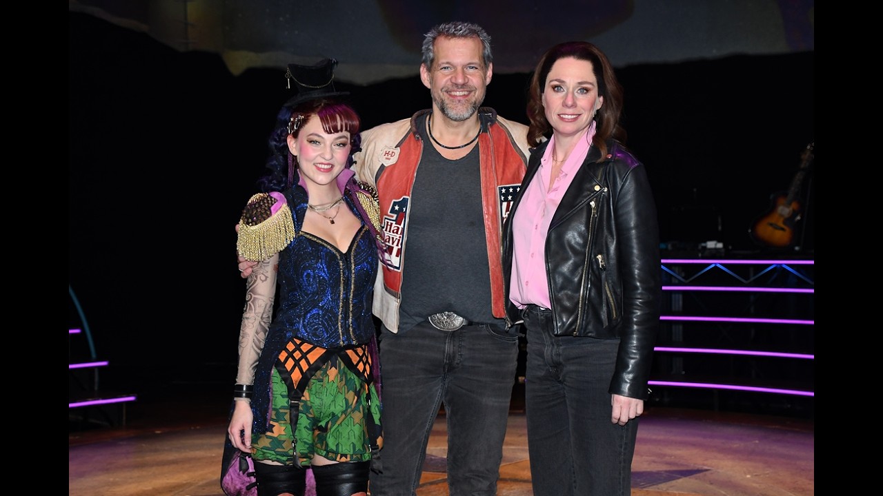 REPORTAGE: Vlaamse Première Malle Babbe