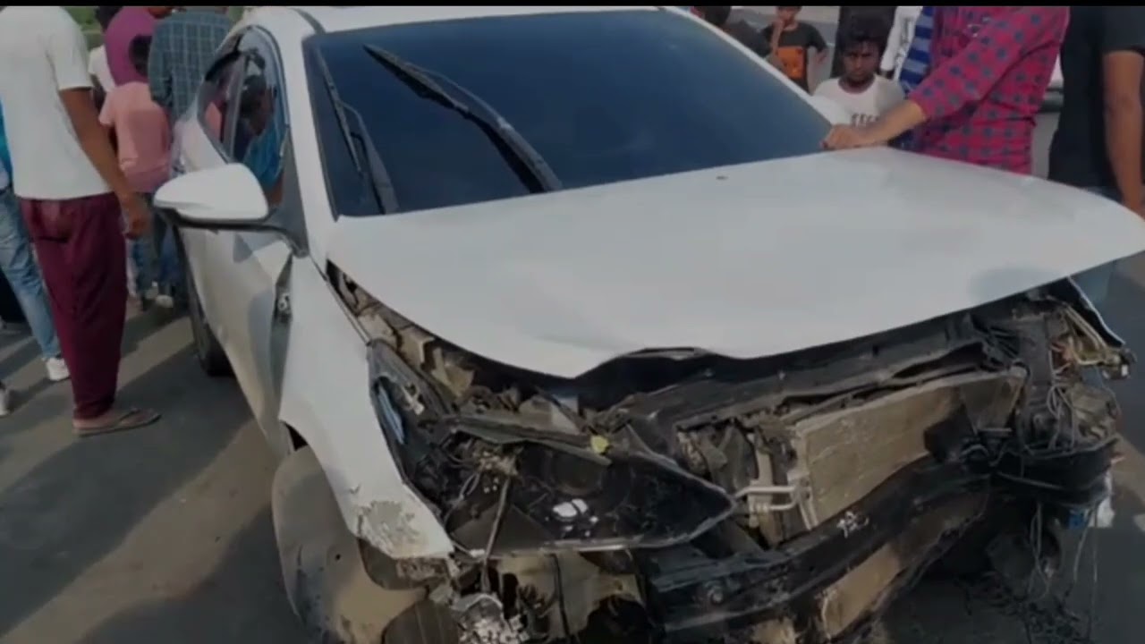 Car accident Marine drive patna | #marinedrivepatna #gangapath #gangapathway