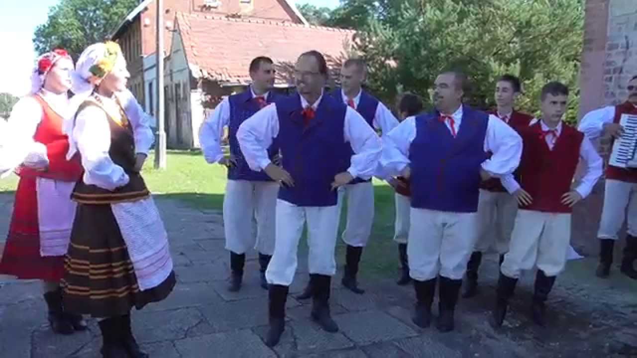 Zespół Folklorystyczny Jedwabno z Jedwabna W Muzeum Tradycji Kolejowej w Węgorzewie 6 09 2014r  0 15